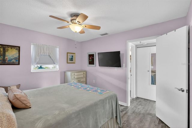 7825 38TH TERRACE N 7825, St Petersburg, FL 33709