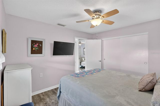 7825 38TH TERRACE N 7825, St Petersburg, FL 33709