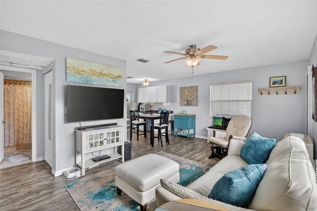 7825 38TH TERRACE N 7825, St Petersburg, FL 33709