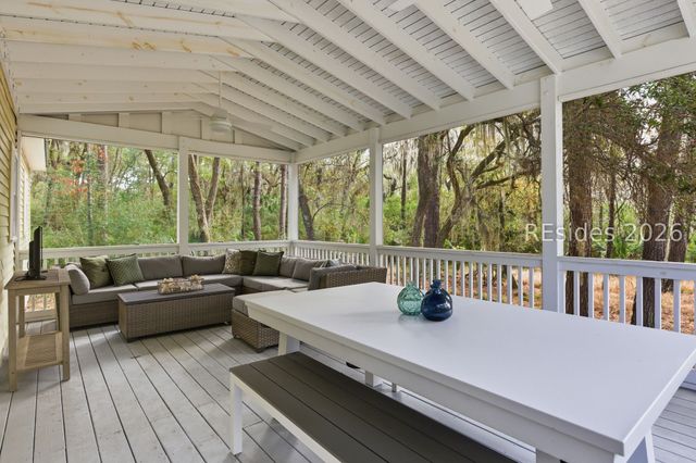 156 Carvin Rd, Daufuskie Island, SC 29915