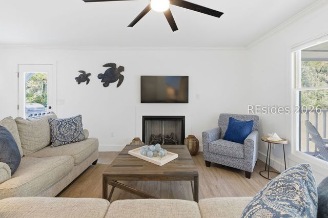 156 Carvin Rd, Daufuskie Island, SC 29915