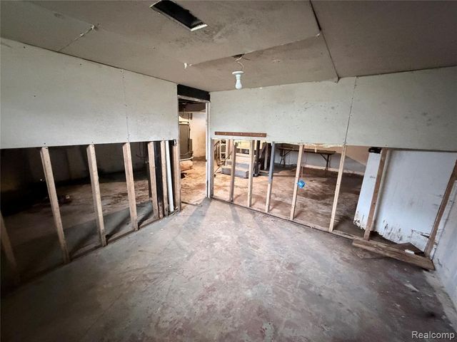 3220 W Ridgeway Avenue, Flint, MI 48504