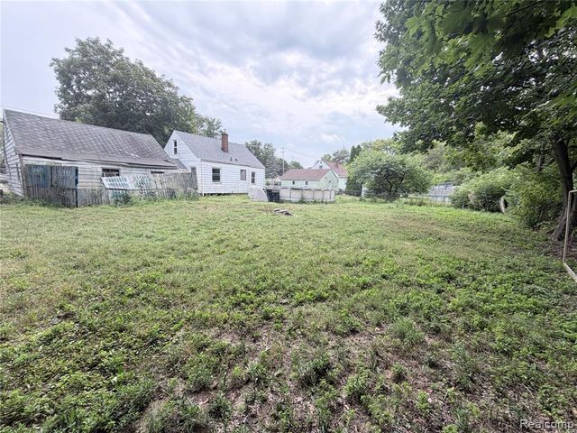 3220 W Ridgeway Avenue, Flint, MI 48504