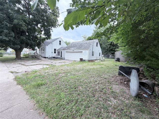 3220 W Ridgeway Avenue, Flint, MI 48504