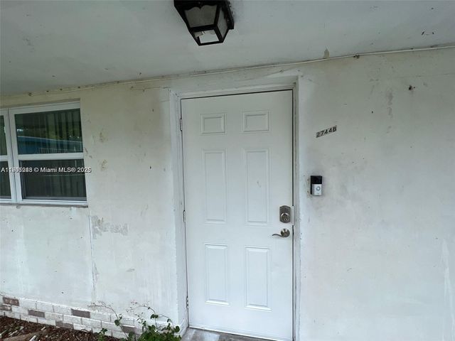 2744 NW 13th St B, Fort Lauderdale, FL 33311