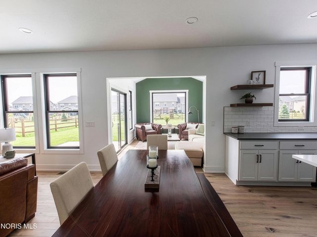 7902 Trestle Bend Road, Monclova, OH 43542