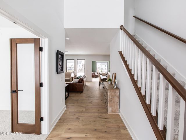 7902 Trestle Bend Road, Monclova, OH 43542