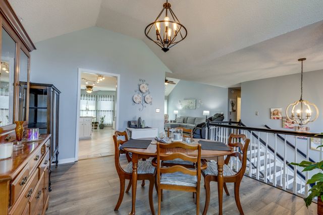 1709 Oakway Cir, Columbia, TN 38401