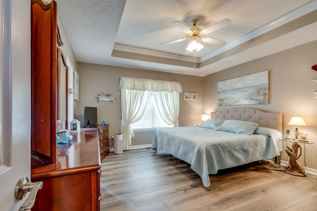 1709 Oakway Cir, Columbia, TN 38401