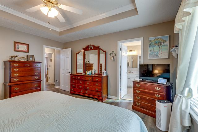 1709 Oakway Cir, Columbia, TN 38401