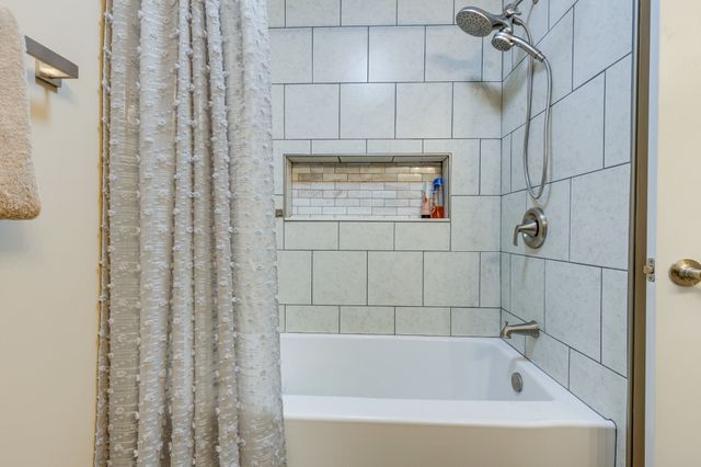 1709 Oakway Cir, Columbia, TN 38401