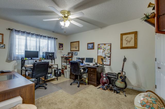 1709 Oakway Cir, Columbia, TN 38401