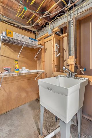 4050 Quincy Street, St Louis, MO 63116