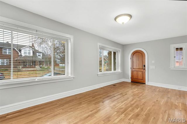 4050 Quincy Street, St Louis, MO 63116