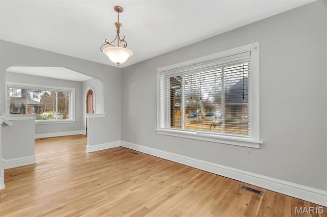 4050 Quincy Street, St Louis, MO 63116