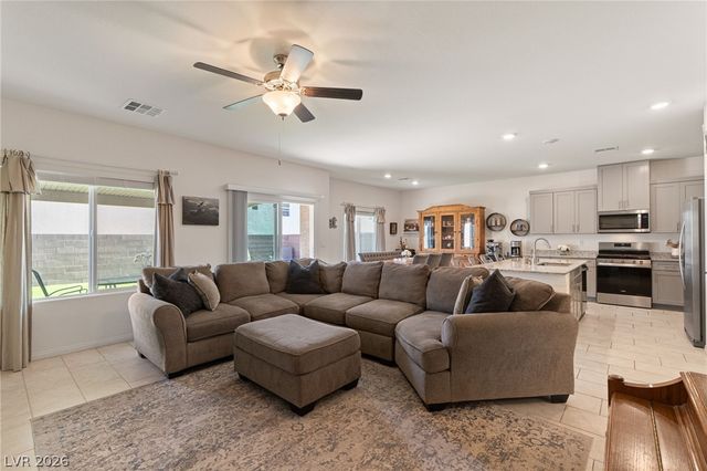 1892 Lawley Cove Place, North Las Vegas, NV 89084