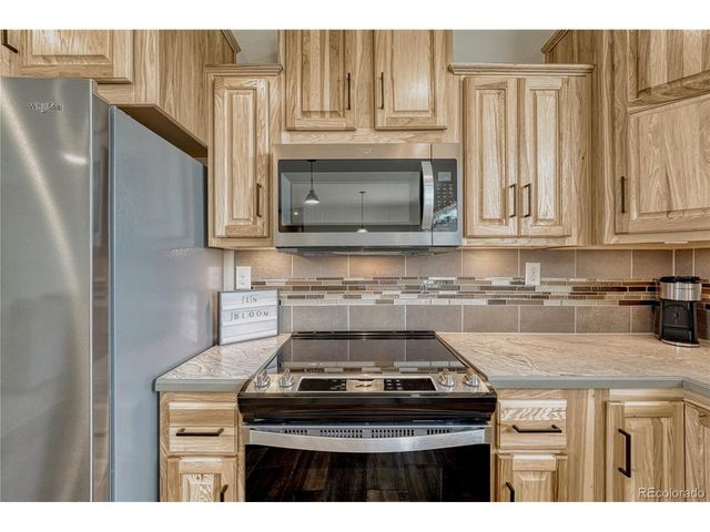 7451 Sun Country Dr, Elizabeth, CO 80107