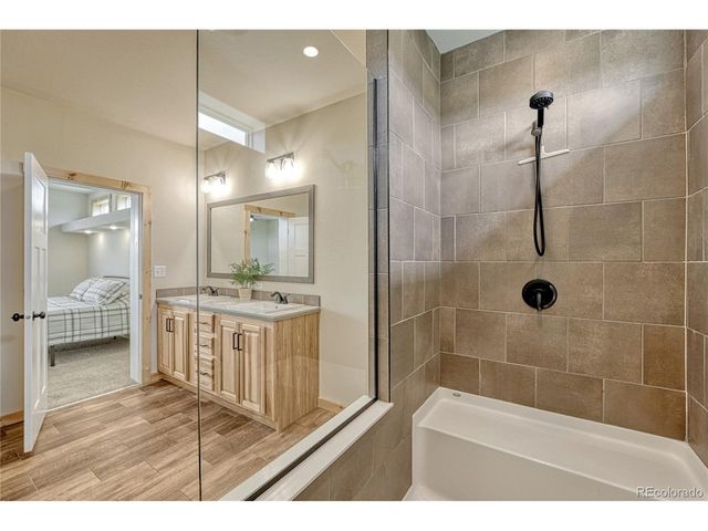 7451 Sun Country Dr, Elizabeth, CO 80107