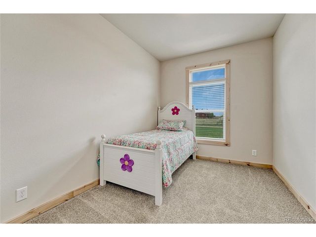 7451 Sun Country Dr, Elizabeth, CO 80107