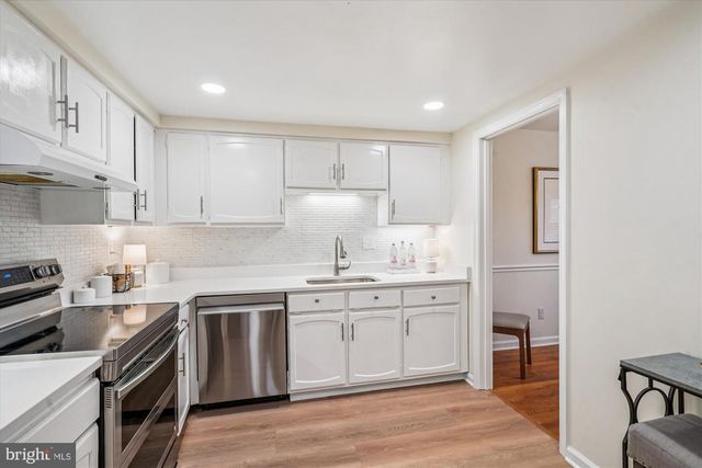 1605 DUNTERRY PL, Mclean, VA 22101