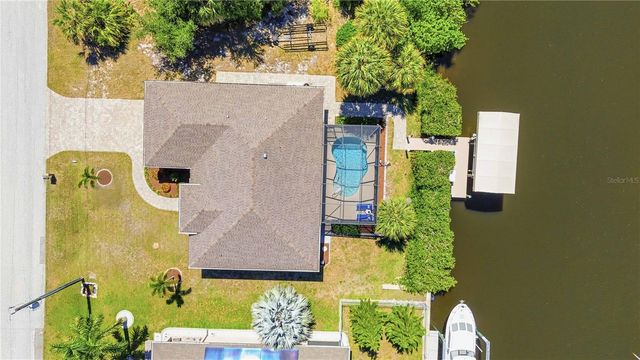 18042 PETOSKEY CIRCLE, Port Charlotte, FL 33948