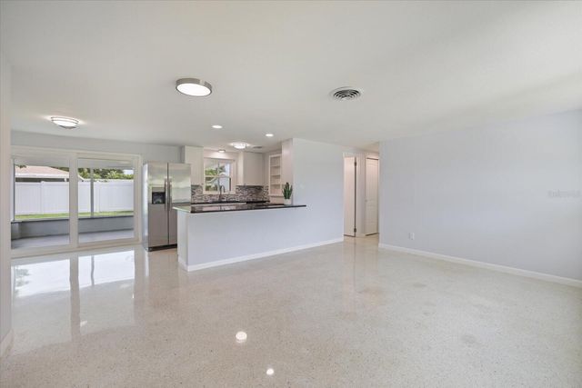 3485 ROSLYN ROAD, Venice, FL 34293