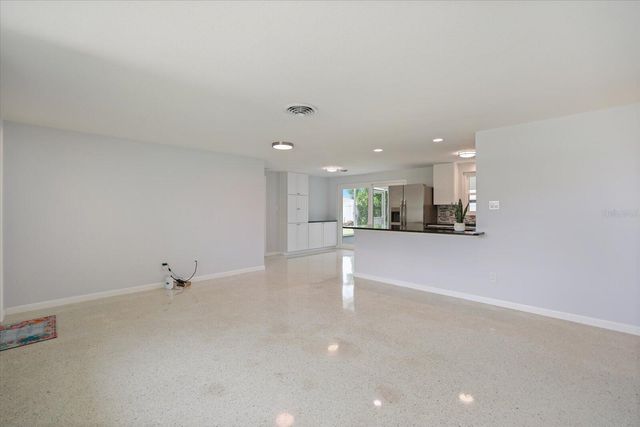 3485 ROSLYN ROAD, Venice, FL 34293