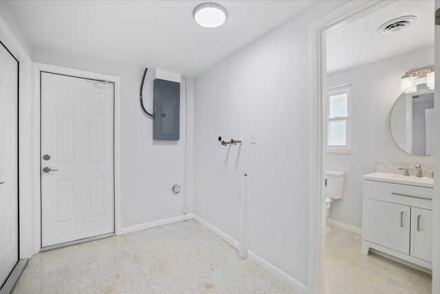 3485 ROSLYN ROAD, Venice, FL 34293