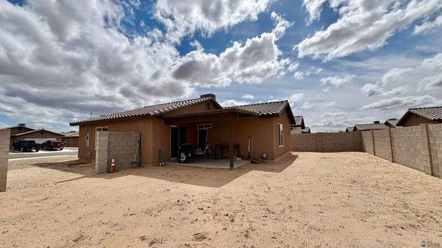 3650 S Desert Air Dr, Yuma, AZ 85365