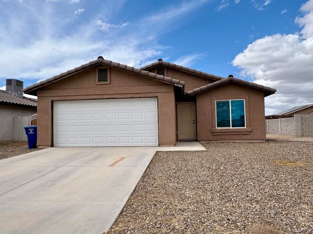3650 S Desert Air Dr, Yuma, AZ 85365