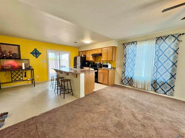 3650 S Desert Air Dr, Yuma, AZ 85365