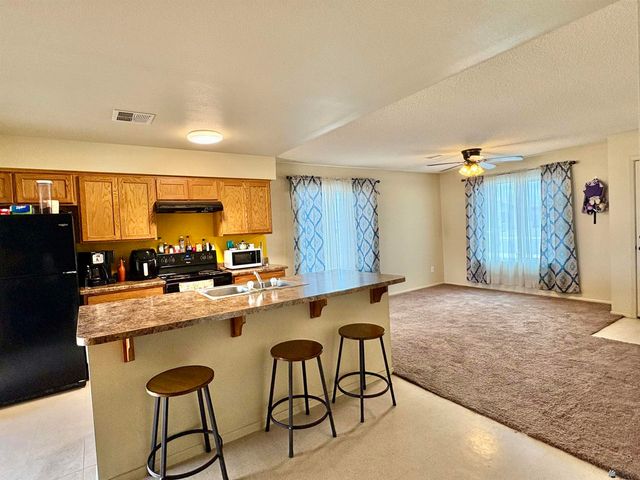 3650 S Desert Air Dr, Yuma, AZ 85365