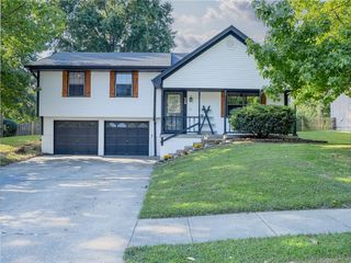 409 NE Crescent Street, Lee's Summit, MO 64086
