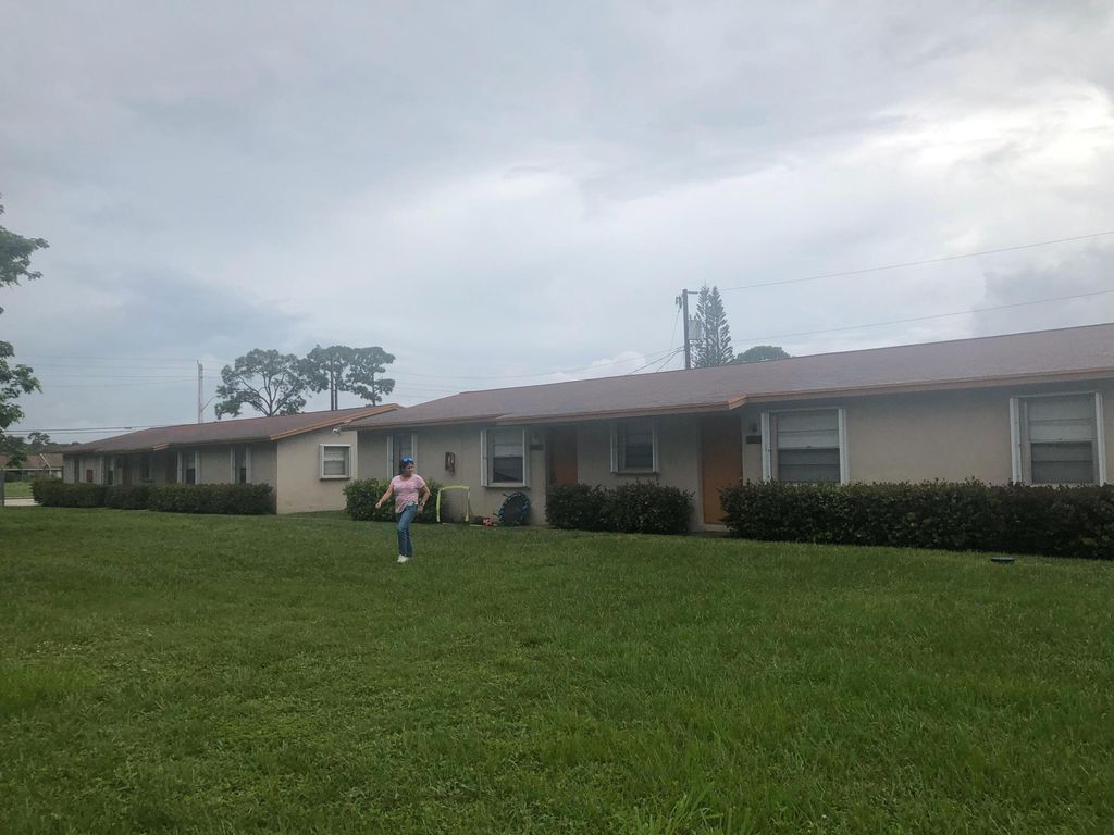 2176 S Haverhill Road, West Palm Beach, FL 33415