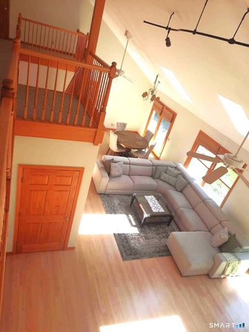 121 Picketts Ridge Road, Redding, CT 06896