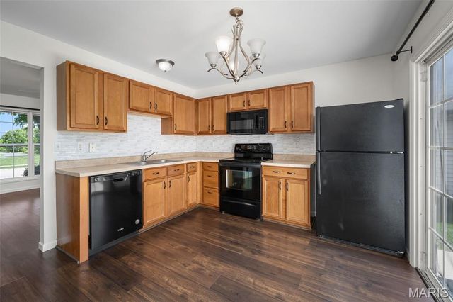 1109 Ridgeway Drive, Lake St Louis, MO 63367