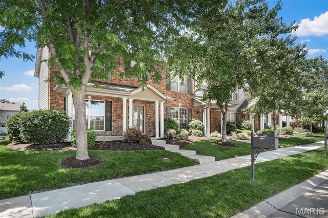 1109 Ridgeway Drive, Lake St Louis, MO 63367