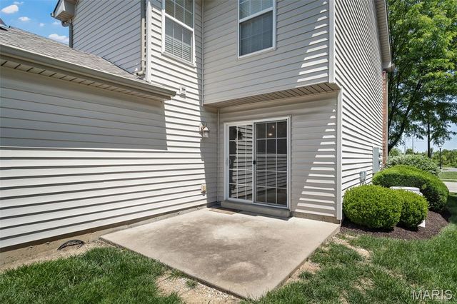 1109 Ridgeway Drive, Lake St Louis, MO 63367