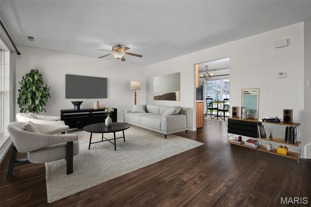 1109 Ridgeway Drive, Lake St Louis, MO 63367