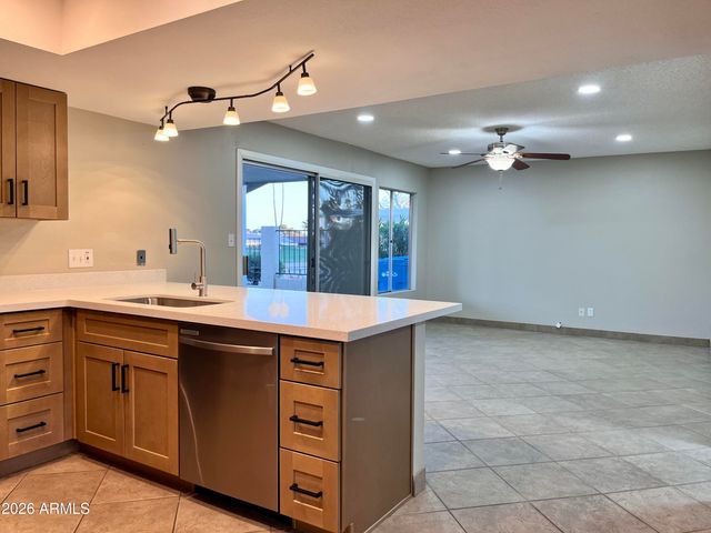 11625 S MOHAVE Street, Phoenix, AZ 85044