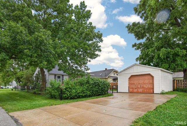 737 S 28th Street, Lafayette, IN 47904