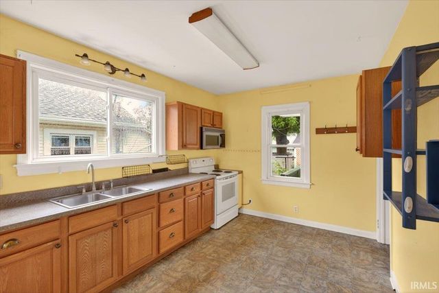 737 S 28th Street, Lafayette, IN 47904
