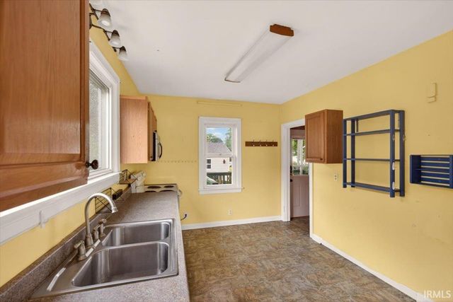 737 S 28th Street, Lafayette, IN 47904