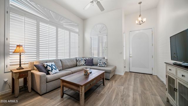 15642 S 31st Street, Phoenix, AZ 85048