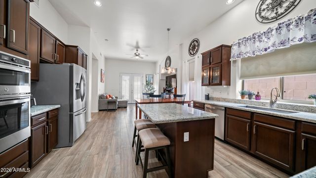 15642 S 31st Street, Phoenix, AZ 85048