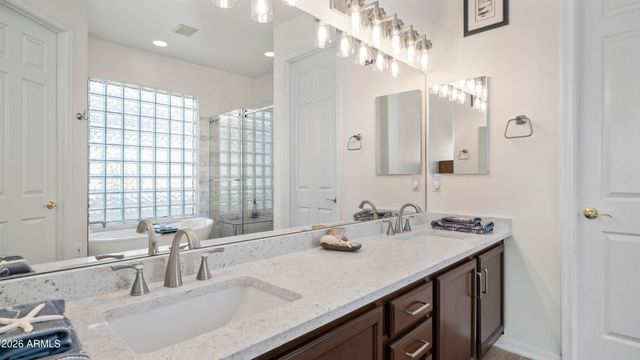 15642 S 31st Street, Phoenix, AZ 85048