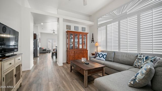 15642 S 31st Street, Phoenix, AZ 85048