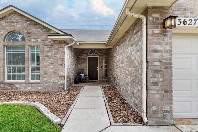 13627 SUMMER GLEN DR, San Antonio, TX 78247