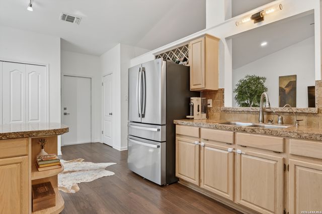 13627 SUMMER GLEN DR, San Antonio, TX 78247