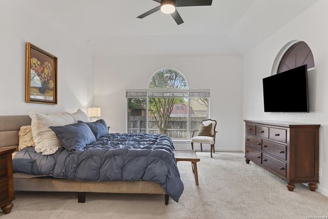 13627 SUMMER GLEN DR, San Antonio, TX 78247